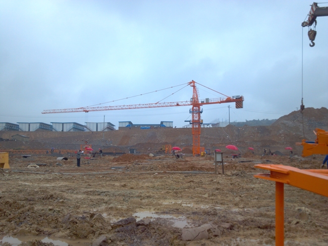 ���̰���